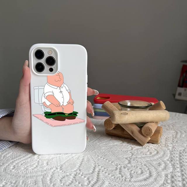 family-guy-cases-stewie-griffin-chilling-on-wc-white-iphone-classic-case